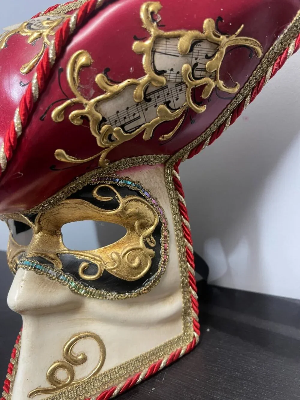 Maschera del Galeone Venetian Carnival Mask Hat Red Gold Handmade Italy Tricorn